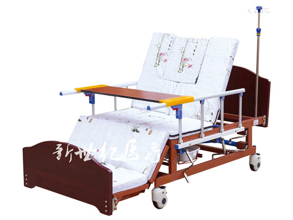 Qq-1-02木制床頭全曲護理床案例圖片2